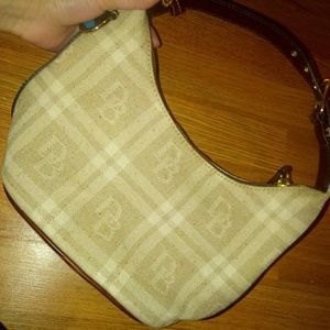 Dooney & Bourke purse